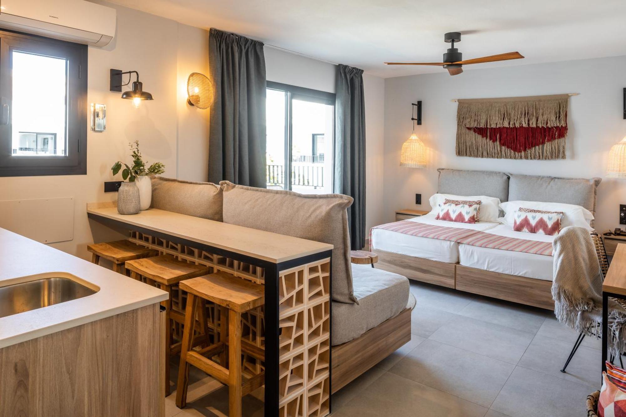 Aparthotel Casita Blanca - Adults Only Σαν Αντόνιο Εξωτερικό φωτογραφία